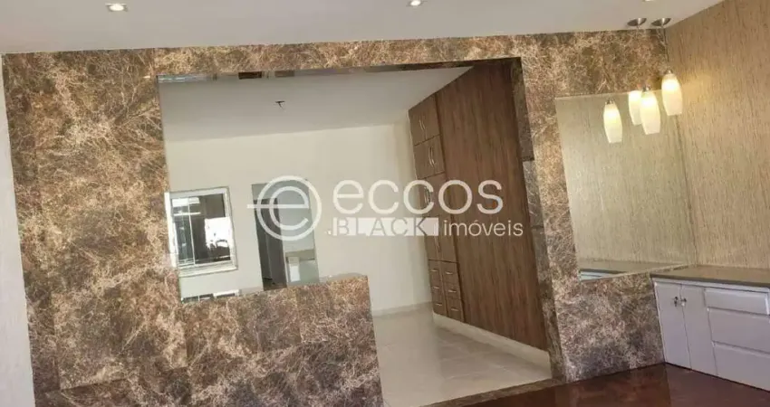 Casa com 3 quartos à venda na Avenida Amazonas, 1252, Brasil, Uberlândia