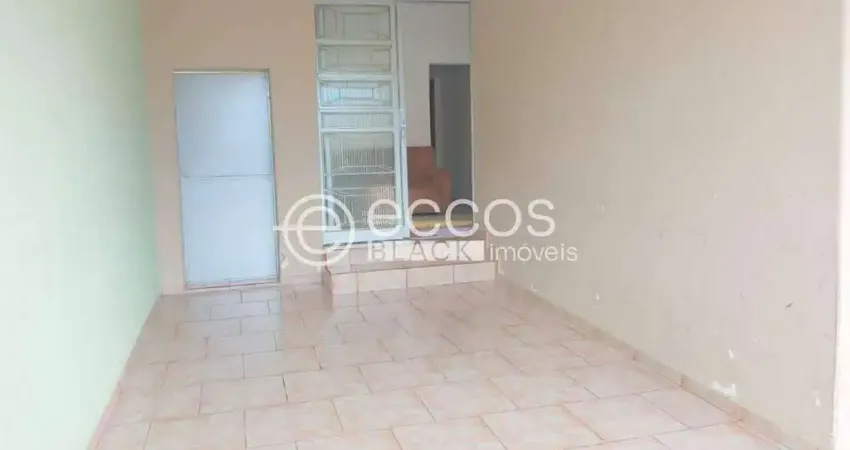 Casa à venda, 3 quartos, 1 suíte, Osvaldo Rezende - Uberlândia/MG