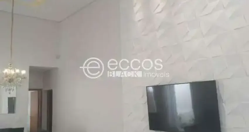 Excelente casa com 3 suítes para venda no bairro jardim inconfidência.