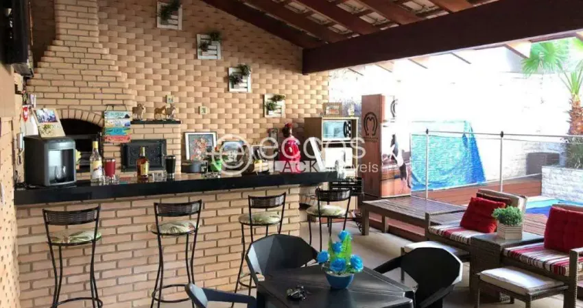 Casa à venda, 4 quartos, 1 suíte, 2 vagas, Jardim Europa - Uberlândia/MG