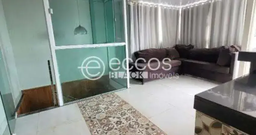 Apartamento à venda, 3 quartos, 1 suíte, 2 vagas, Santa Maria - Uberlândia/MG