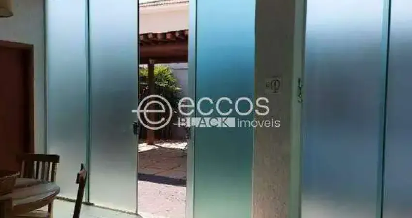 Casa em condomínio à venda, 4 quartos, 4 suítes, 2 vagas, jardim inconfidência - uberlândia/mg