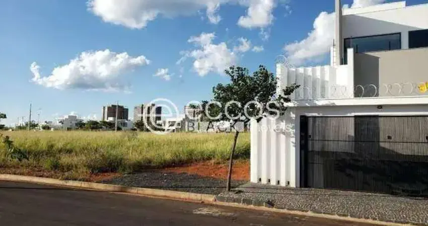 Terreno à venda na Rua Oliva, 68, Grand Ville, Uberlândia