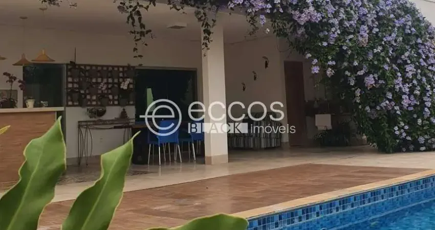 Casa à venda, 3 quartos, 3 suítes, 4 vagas, jardim karaíba - uberlândia/mg