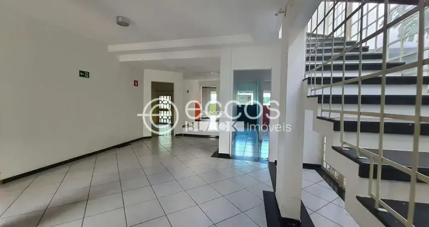 Casa à venda, 6 quartos, 2 suítes, 6 vagas, vigilato pereira - uberlândia/mg
