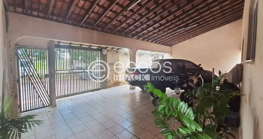 Casa à venda, 3 quartos, 1 suíte, 2 vagas, taiaman - uberlândia/mg