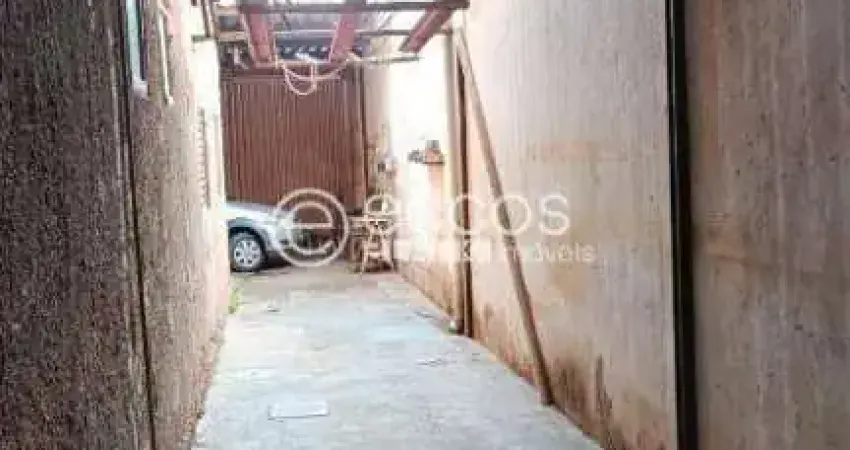 Barracão à venda, 1 quarto, Nossa Senhora das Graças - Uberlândia/MG