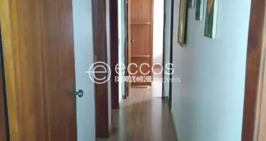 Casa à venda, 4 quartos, 1 suíte, 3 vagas, planalto - uberlândia/mg