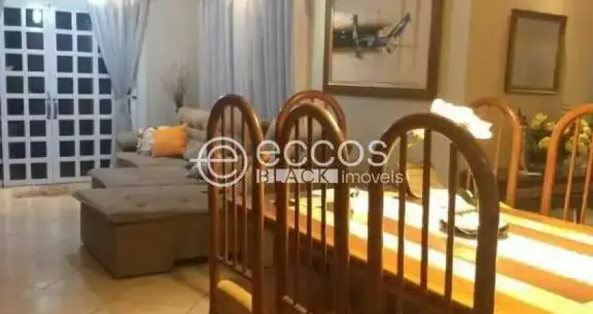 Casa à venda, 3 quartos, 3 suítes, 2 vagas, cidade jardim - uberlândia/mg