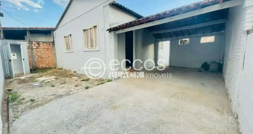 Casa à venda, 2 quartos, 1 suíte, 2 vagas, Jaraguá - Uberlândia/MG