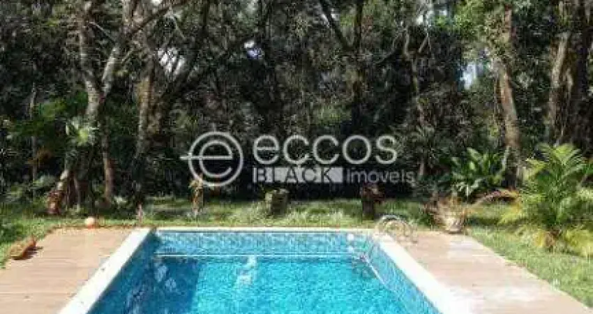 Chácara à venda, 4 quartos, 1 suíte, 5 vagas, Chácaras Eldorado - Uberlândia/MG