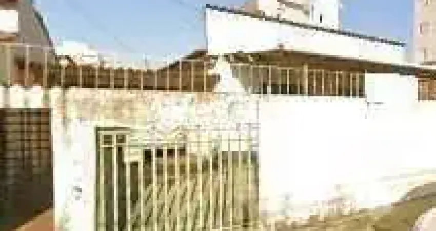 Terreno à venda na Rua Nelson de Oliveira, 297, Santa Mônica, Uberlândia