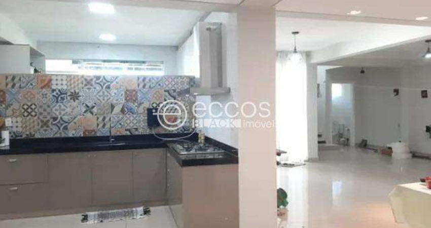 Casa à venda, 3 quartos, 1 suíte, 4 vagas, Jardim Europa - Uberlândia/MG