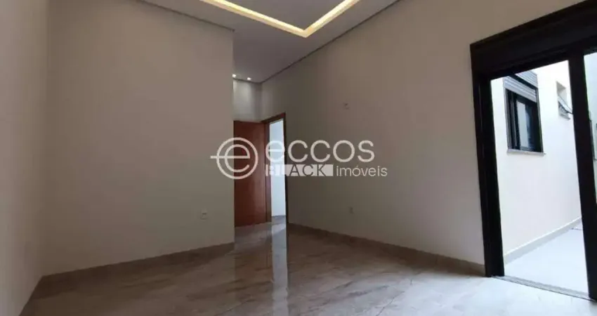 Casa em condomínio à venda, 3 quartos, 1 suíte, 3 vagas, Alto Umuarama - Uberlândia/MG