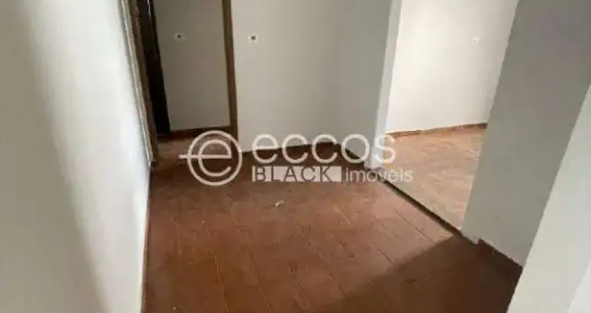 Casa à venda, 5 quartos, Segismundo Pereira - Uberlândia/MG