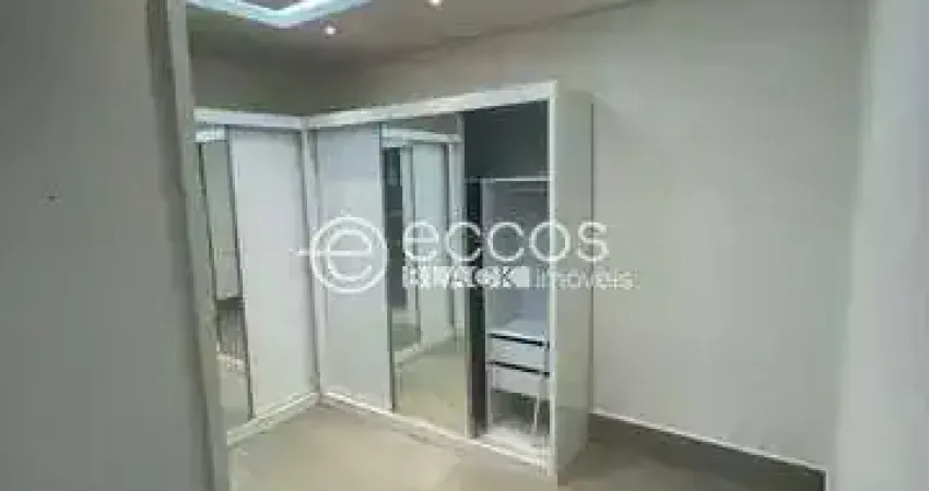 Casa à venda, 3 quartos, 1 suíte, 2 vagas, presidente roosevelt - uberlândia/mg