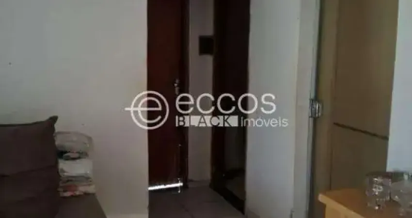 Casa à venda, 3 quartos, 1 suíte, 1 vaga, Aclimação - Uberlândia/MG