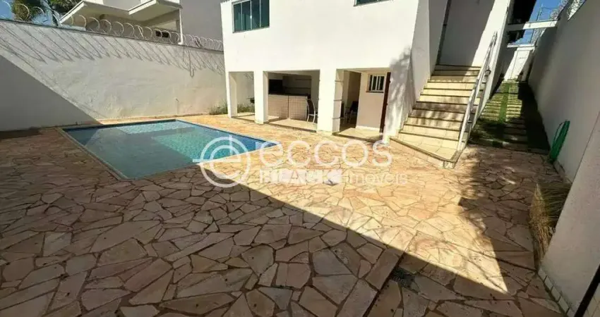 Casa para aluguel, 3 quartos, 3 suítes, 5 vagas, jardim inconfidência - uberlândia/mg