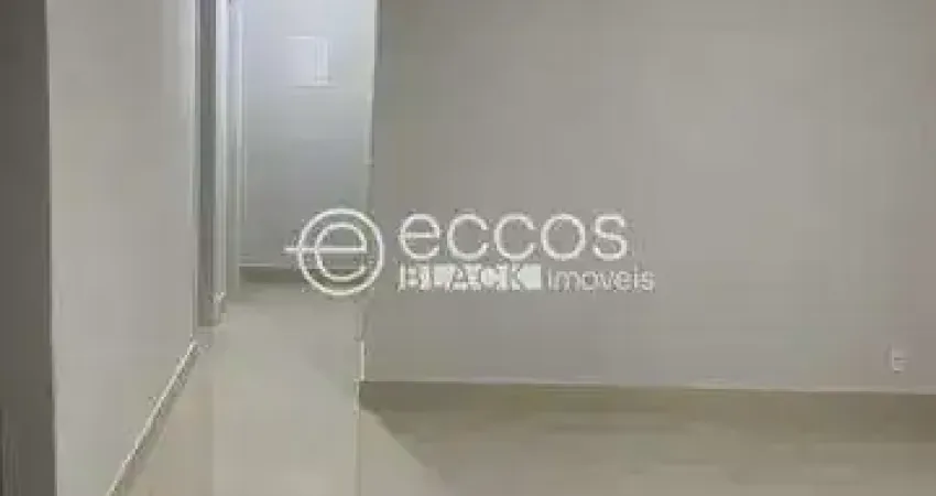 Casa à venda, 3 quartos, 1 suíte, 3 vagas, Segismundo Pereira - Uberlândia/MG
