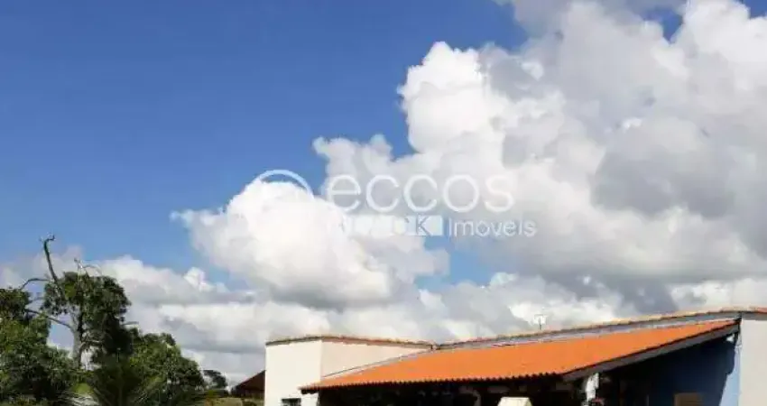Chácara à venda, 2 quartos, 2 suítes, Área Rural de Uberlândia - Uberlândia/MG