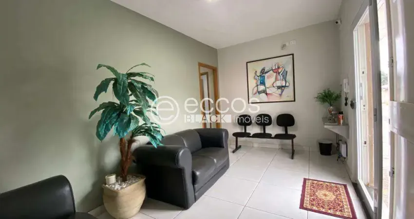 Casa com 6 quartos à venda na Rua Feliciano de Morais, --, Brasil, Uberlândia