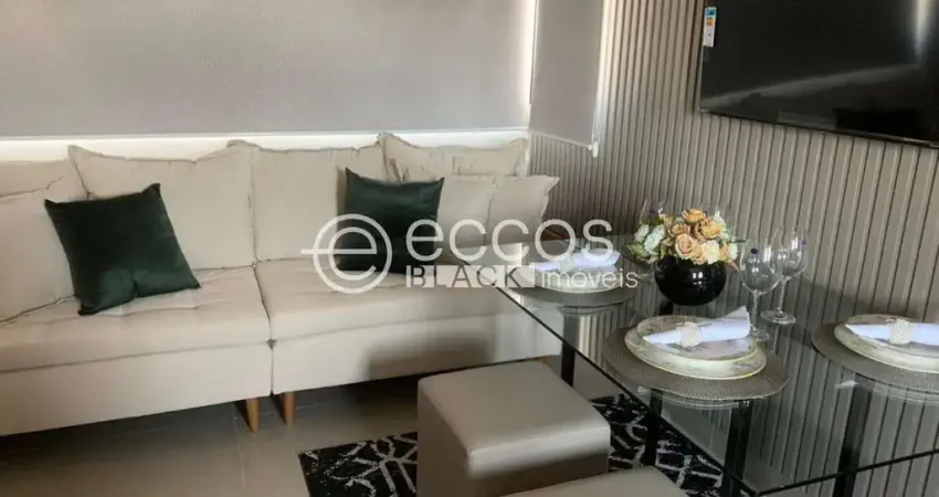 Apartamento à venda, 2 quartos, 1 suíte, 1 vaga, Nossa Senhora das Graças - Uberlândia/MG