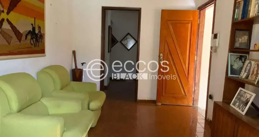 Casa à venda, 3 quartos, 1 suíte, 1 vaga, tubalina - uberlândia/mg