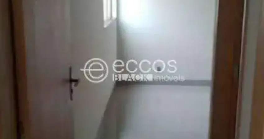 Casa à venda, 2 quartos, 1 suíte, 2 vagas, Loteamento Monte Hebron - Uberlândia/MG