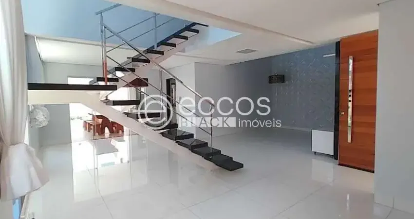 Casa para aluguel, 3 quartos, 3 suítes, 3 vagas, alto umuarama - uberlândia/mg