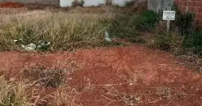 Terreno à venda na Rua Madrid, 88, Conjunto Ouro Verde, Araguari
