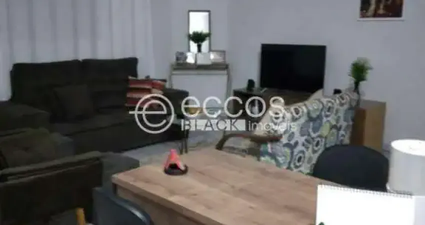 Casa à venda, 3 quartos, 1 vaga, Taiaman - Uberlândia/MG