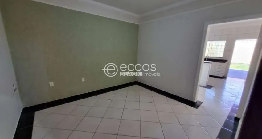 Casa à venda, 3 quartos, 3 vagas, São Jorge - Uberlândia/MG