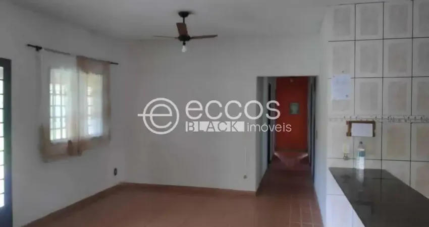 Chácara à venda, 5 quartos, 2 suítes, zona rural - campo florido/mg