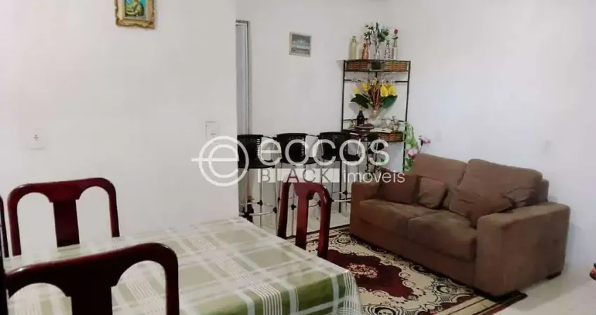 Casa com 2 quartos à venda na Rua Murucy, 281, Morumbi, Uberlândia