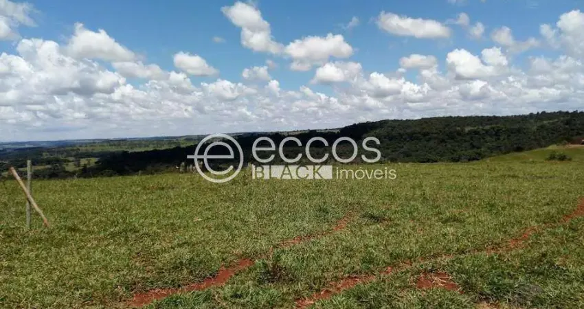 Chácara / sítio à venda na Rua Nova República, 100, Cruzeiro dos Peixotos, Uberlândia