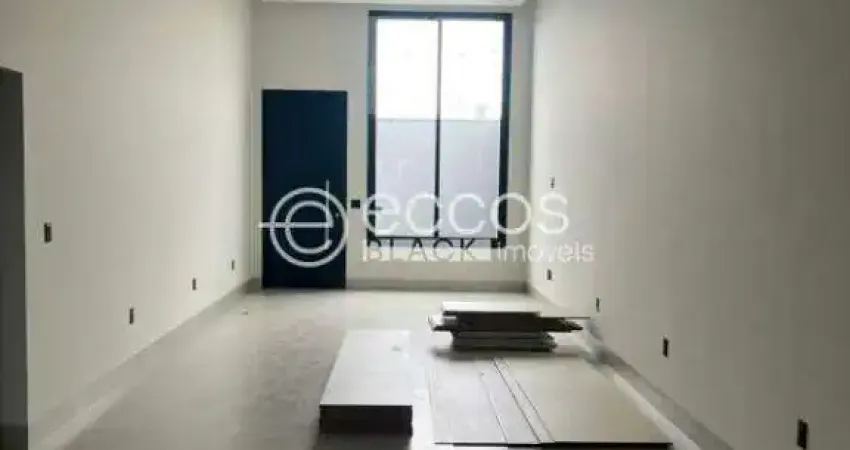 Casa à venda, 3 quartos, 1 suíte, 2 vagas, Aclimação - Uberlândia/MG
