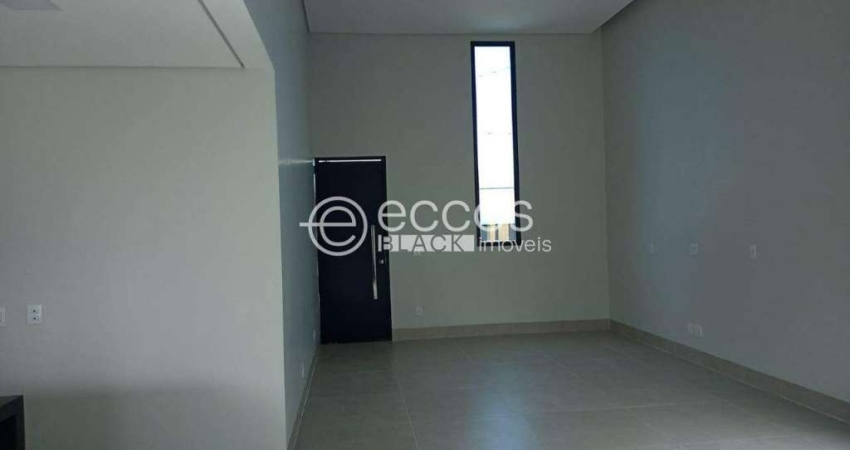 Casa à venda, 3 quartos, 1 suíte, 2 vagas, Praça Alto Umuarama - Uberlândia/MG
