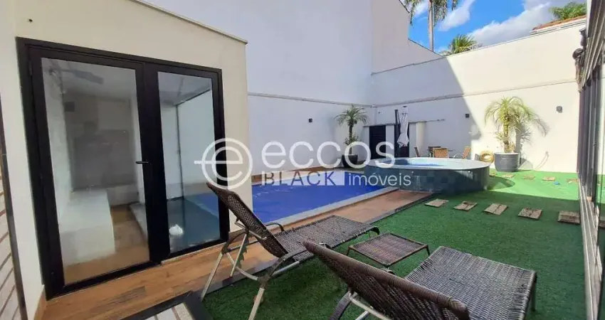 Casa à venda, 3 quartos, 3 suítes, 2 vagas, Tabajaras - Uberlândia/MG