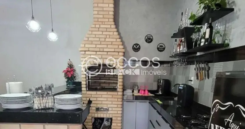 Casa à venda, 4 quartos, 1 suíte, 2 vagas, laranjeiras - uberlândia/mg