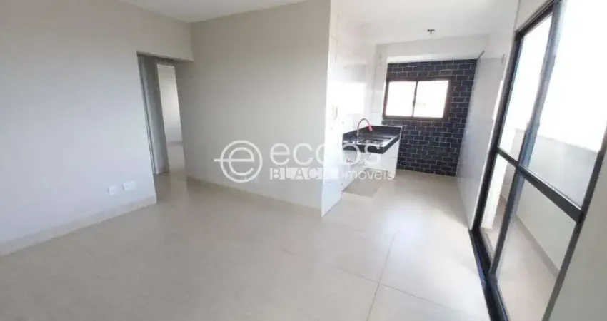 Apartamento para aluguel, 3 quartos, 1 suíte, 1 vaga, Umuarama - Uberlândia/MG