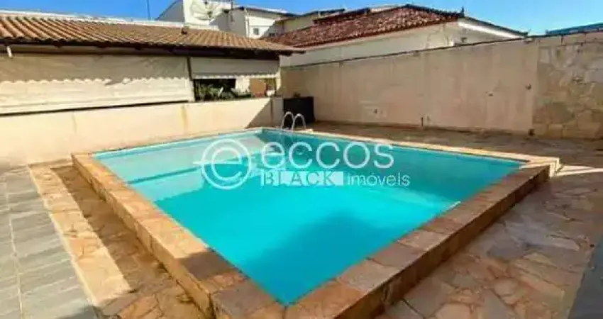 Casa à venda, 4 quartos, 1 suíte, 2 vagas, milenium - araguari/mg