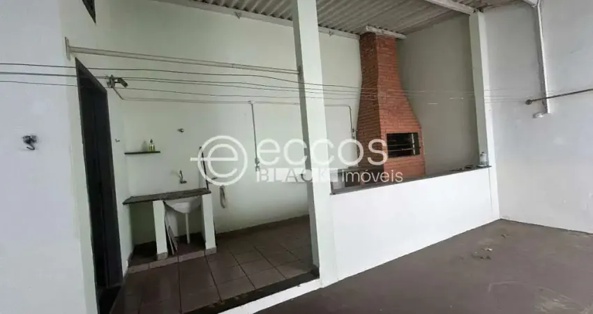 Casa à venda, 4 quartos, 1 suíte, 5 vagas, santa rosa - uberlândia/mg