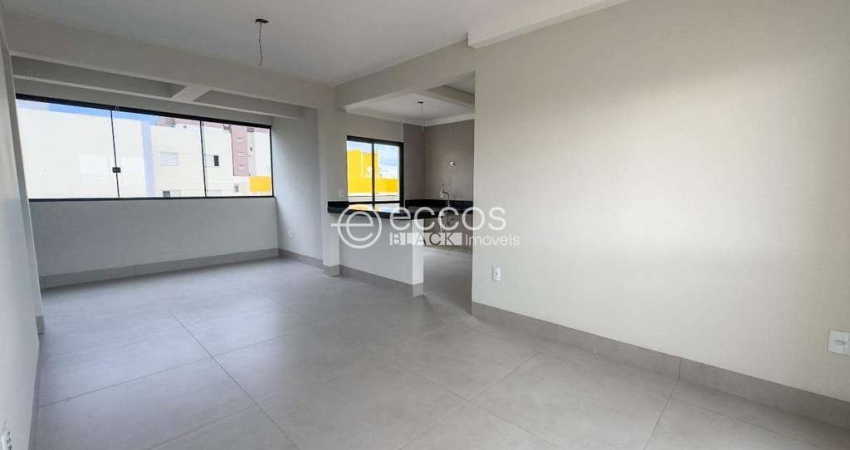 Cobertura à venda, 4 quartos, 2 suítes, 1 vaga, Santa Mônica - Uberlândia/MG