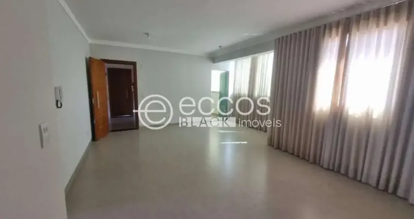 Cobertura à venda, 4 quartos, 1 suíte, 3 vagas, santa mônica - uberlândia/mg