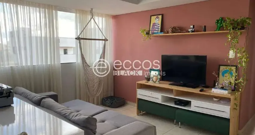 Apartamento à venda, 3 quartos, 1 suíte, 4 vagas, Santa Mônica - Uberlândia/MG