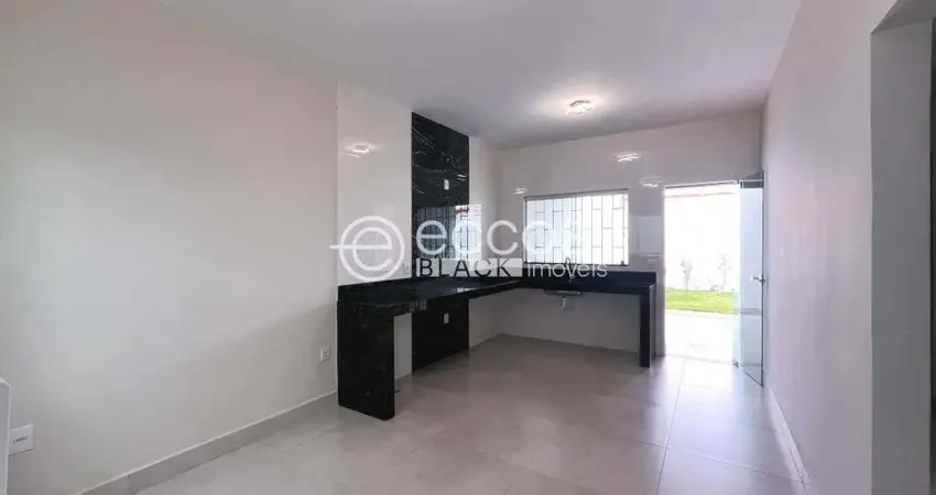 Casa à venda, 3 quartos, 1 suíte, 2 vagas, Alto Umuarama - Uberlândia/MG