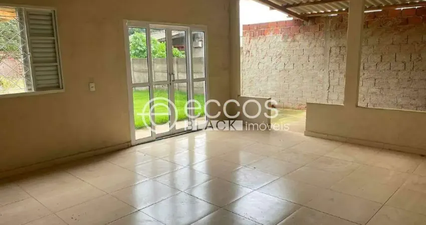 Casa com 3 quartos à venda na Rua Ana Batista, 609, Vieno, Araguari