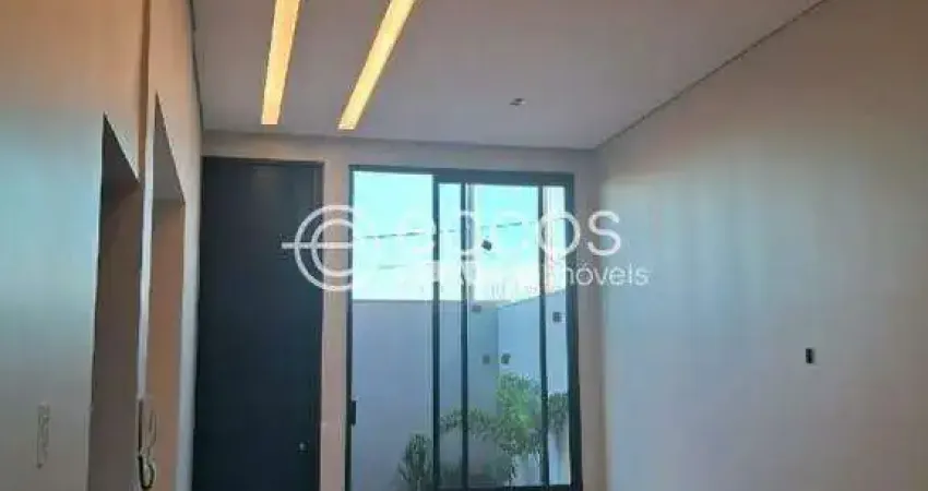 Casa à venda, 3 quartos, 3 suítes, 4 vagas, Grand Ville - Uberlândia/MG
