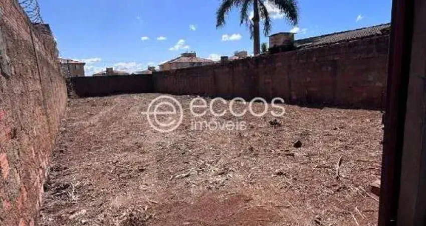 Terreno à venda, Chácaras Tubalina e Quartel - Uberlândia/MG