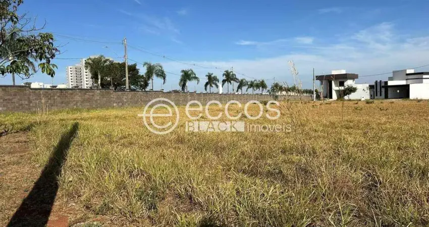 Terreno à venda na Rua Professora Maria Célia Cence, 464, Gávea Sul, Uberlândia